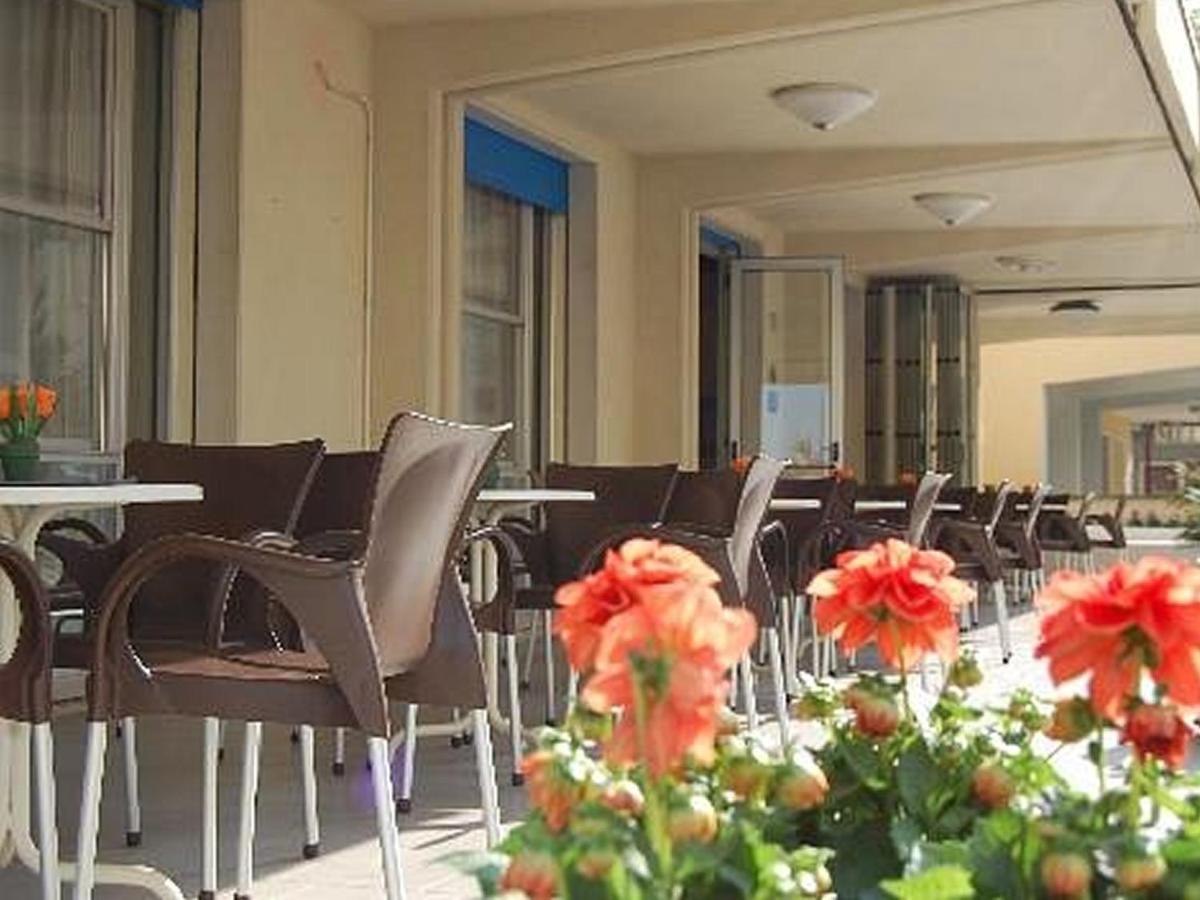 Hotel Cevoli 贝拉里亚-伊贾马里纳 外观 照片